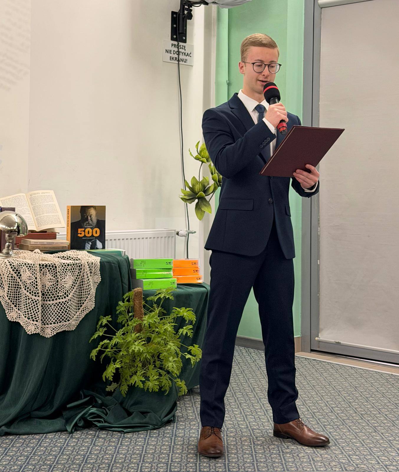 Zdjęcie Dzień Języka Ojczystego 2026 (1)7c5c68c4-f17d-4cc8-ad4c-9ccdd6dbf291.jpg w galerii Międzynarodowy Dzień Języka Ojczystego A. D. 2026
